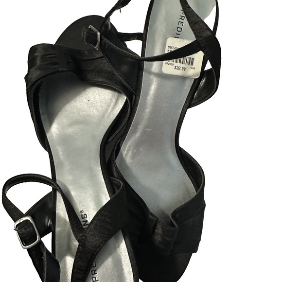 Predictions Women’s Open Toe Low Heel Sandals Size 8.5 Wide with Bow Accent - Picture 1 of 6